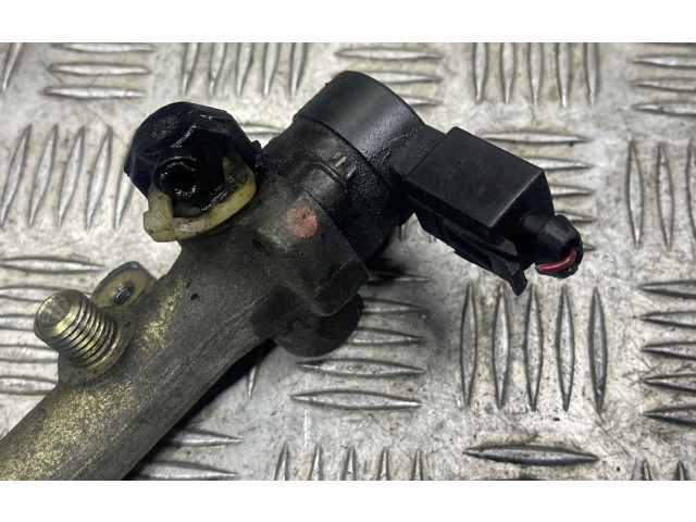 Топливная рампа A6680700095, 0445214005   Mercedes-Benz A W168  