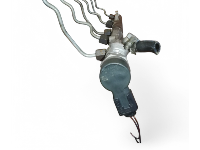 Топливная рампа 7787164, 012596L5   BMW X3 E83   для двигателя M47D20