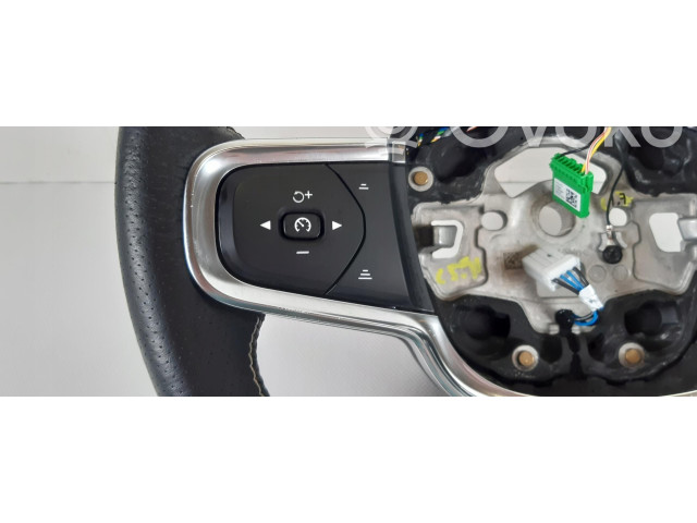 Руль Volvo XC40 - года 32288650
