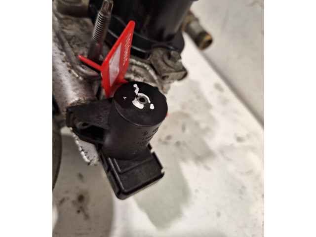 Двигатель центрально замка     Renault Clio III   