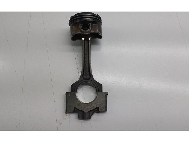 Píst CM5G6205FA Ford Focus M1DA