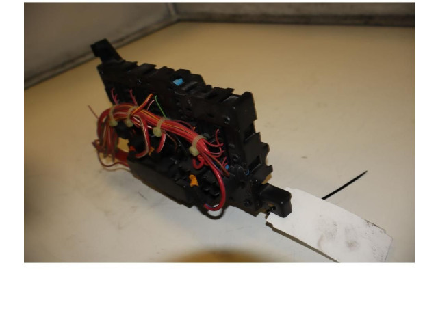 Поршень Блок предохранителей B38A15A 927035501  Mini Clubman F54  