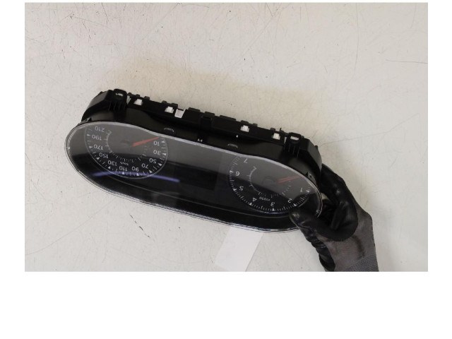 Панель приборов    Dacia Duster II       