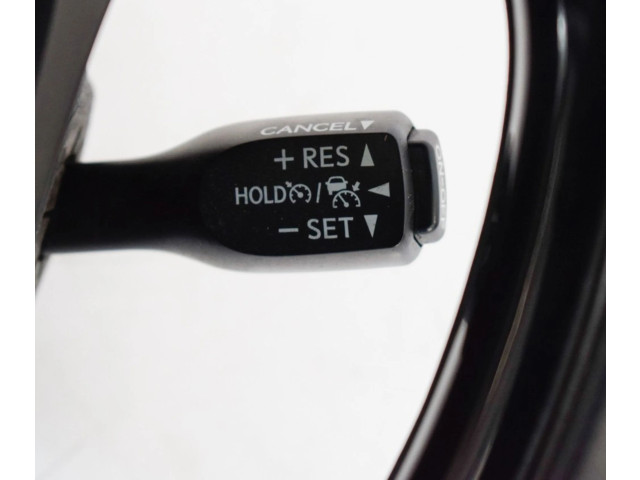 Руль Toyota C-HR I 2016 - 2023 года 627554600