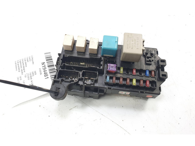 Блок предохранителей 85980-B1010 Opel Meriva A