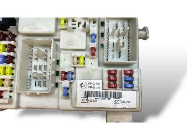 Pojistková skříňka 7M5T14A073JG, 97RA012108 Ford Focus 2010
