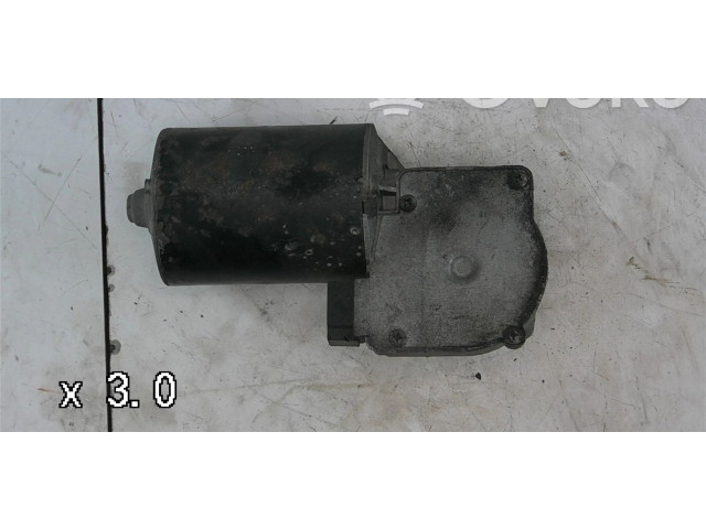 Моторчик дворников     Saab 900