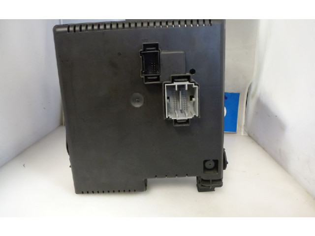 Блок предохранителей  30728512, 30728512   Volvo V70    