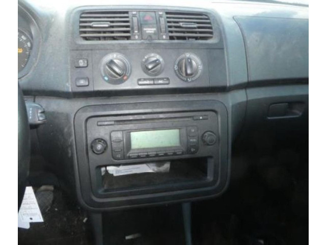 Генератор 03F903023E Skoda Fabia Mk2 (5J)