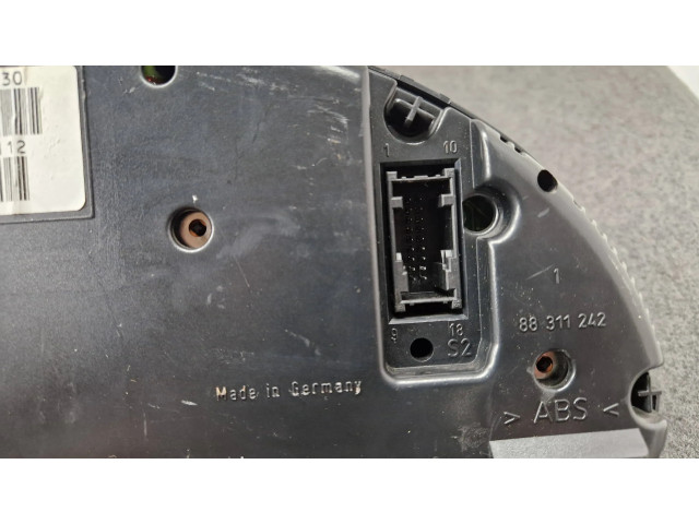 Přístrojová deska BMW 7 E38 2000 6906112