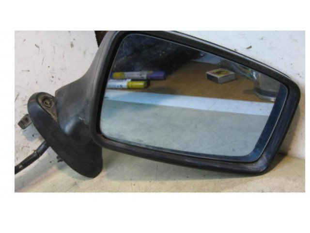 Зеркало (механическое) правое Audi 80 90 B3 1986-1991 года