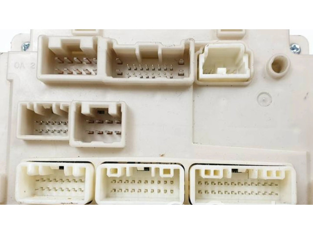 Блок предохранителей 747056360w   Honda Jazz    