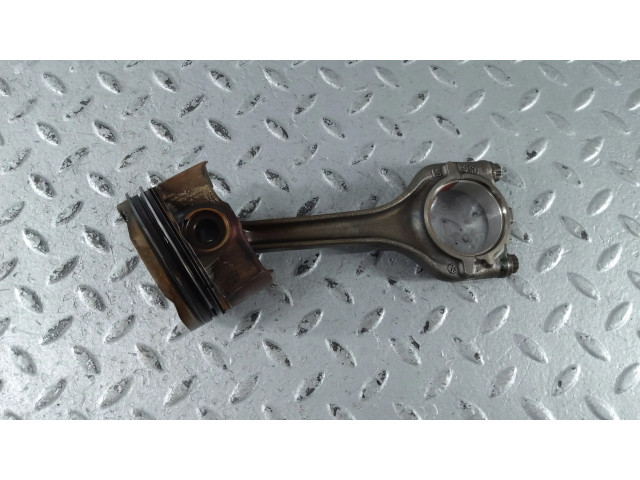  Поршень с шатуном  05C107065A, 05C198401A  Skoda Fabia Mk4 (6VA) для бензинового двигателя 1.0