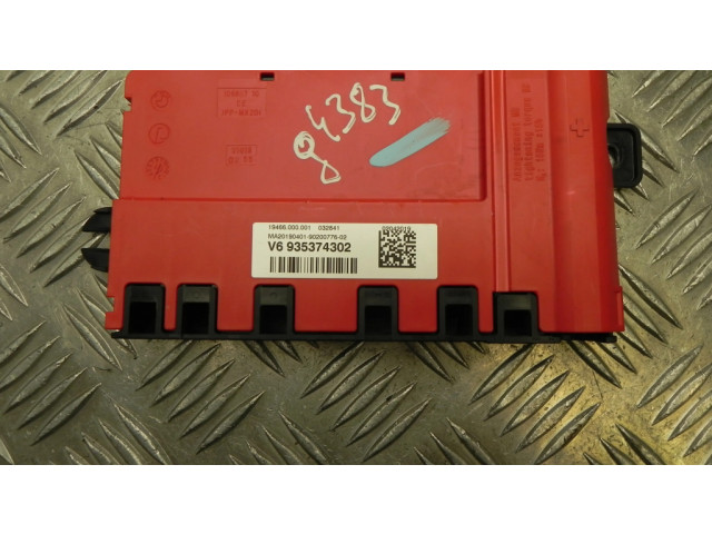 Pojistková skříňka 935374302, G4383 BMW 5 G30 G31 2019