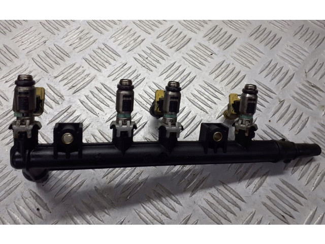 Vstřikovací lišta 3219018301   Fiat Punto (188)     