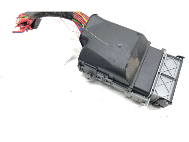 Pojistková skříňka 13222786 Opel Zafira C 2011