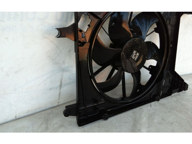 Вентилятор радиатора     8200702960    Dacia Duster 