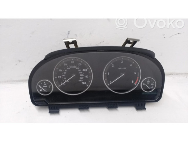 Přístrojová deska BMW 5 F10 F11 2013 25811511, 2339305