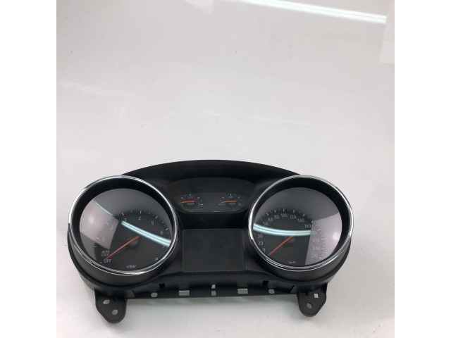 Přístrojová deska Opel Astra K 2015 39143411