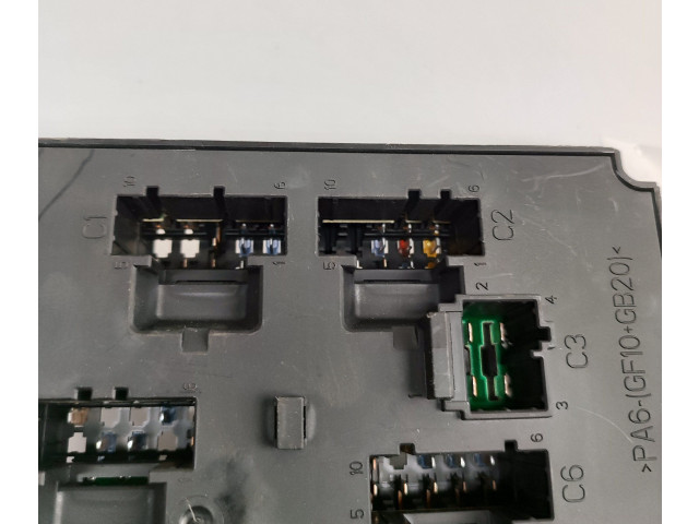 Блок предохранителей 31473772   Volvo XC90    