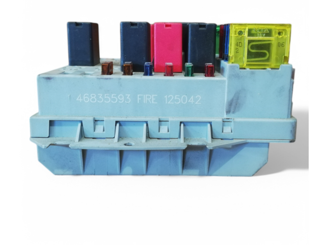 Pojistková skříňka 46835593, 46835593 Fiat Punto (188)