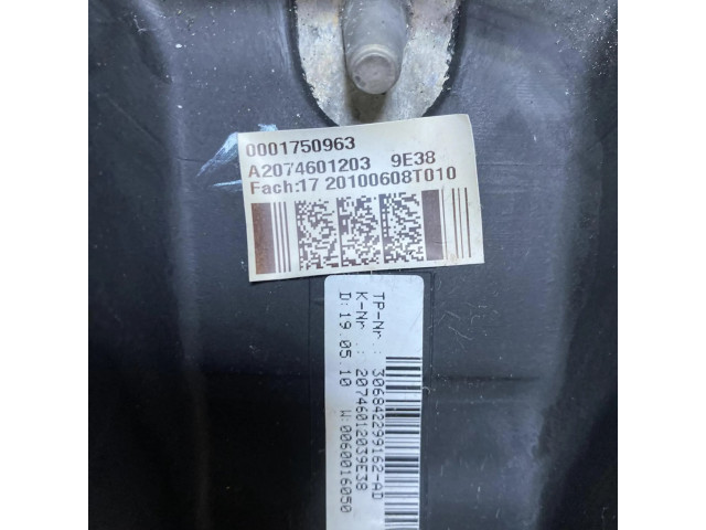 Volant Mercedes-Benz E A207 2011 A2074601203, 001750963