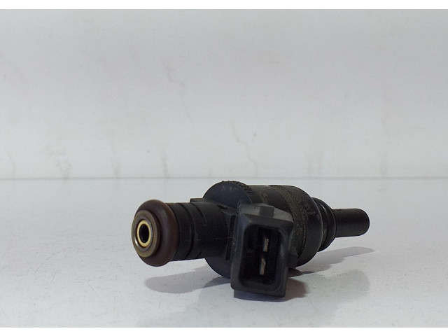 Форсунка 06A906031D, 70743    Audi A3 S3 8L  APG 