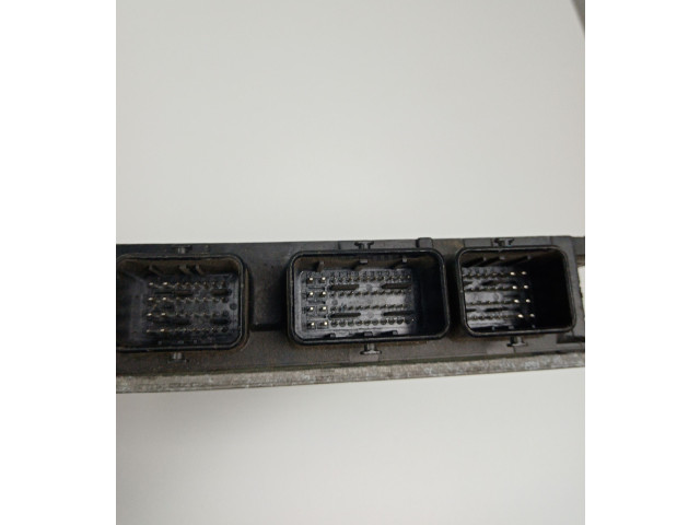 Řídící jednotka 8200498185, 8200469333   Renault Clio II 1998