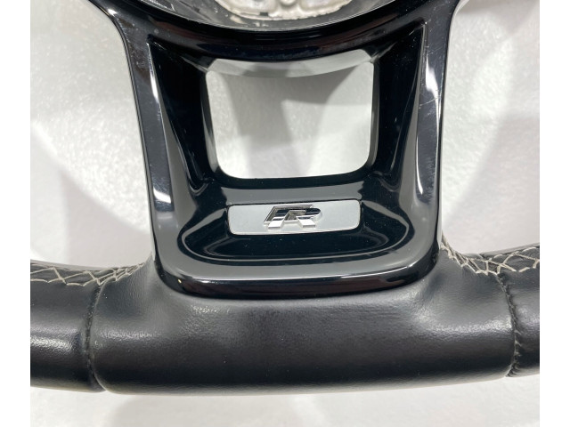 Руль Volkswagen Golf VII 2013 - 2019 года 5G0419091JL, 301KM