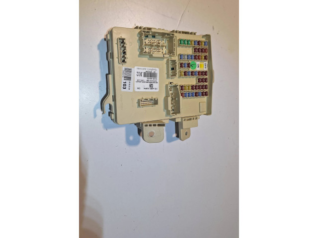 Vstřikovací lišta 91950B1221 Hyundai Genesis