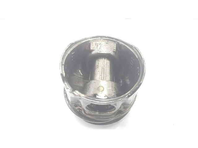 Поршень с шатуном 1145917, 1151CB Ford Fiesta для дизельного двигателя 1.4