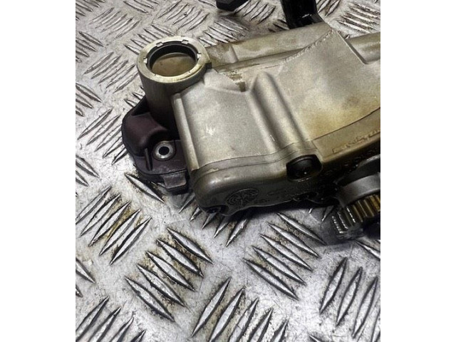 Масляный насос   06J115106AB  Audi A3 S3 A3 Sportback 8P 