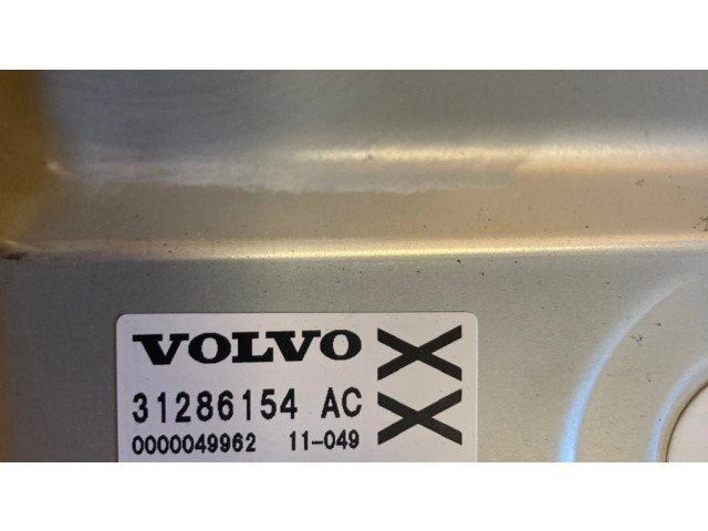 Блок управления двигателя 31286154, 8200049962 Volvo XC60