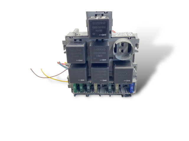 Блок предохранителей 8690698 Volvo XC90