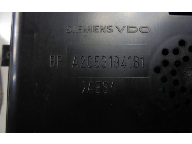 Панель приборов    Volkswagen PASSAT B6       