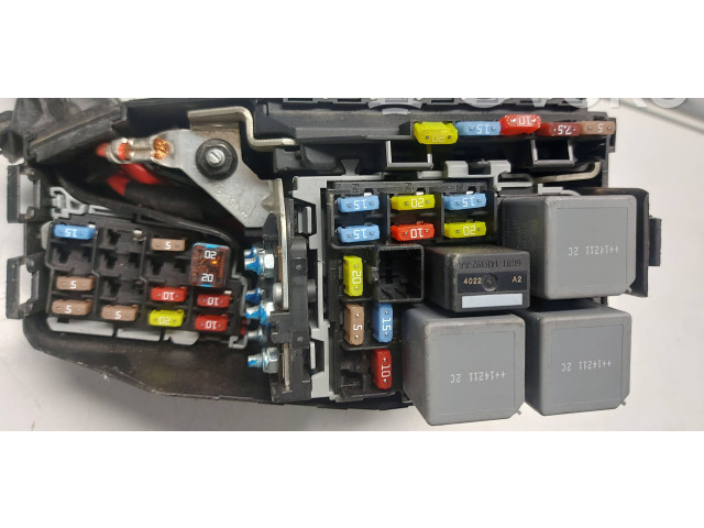 Блок предохранителей Volvo S60