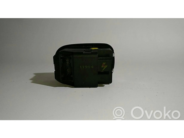 Включатель электрических окон