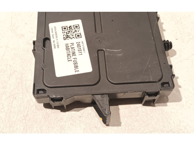 Блок предохранителей 284B29732R Dacia Sandero III