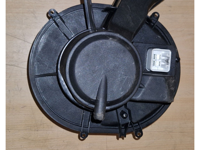 Вентилятор печки       Volvo V70