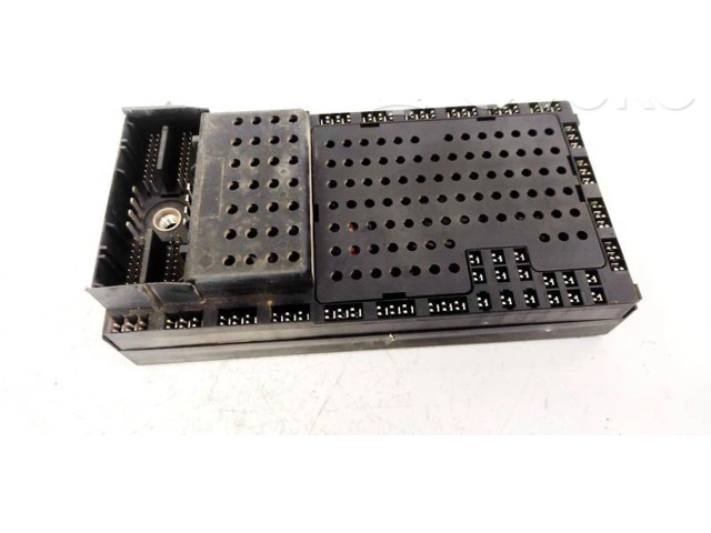 Блок предохранителей  08679899, 08696098   Volvo S70  V70  V70 XC    