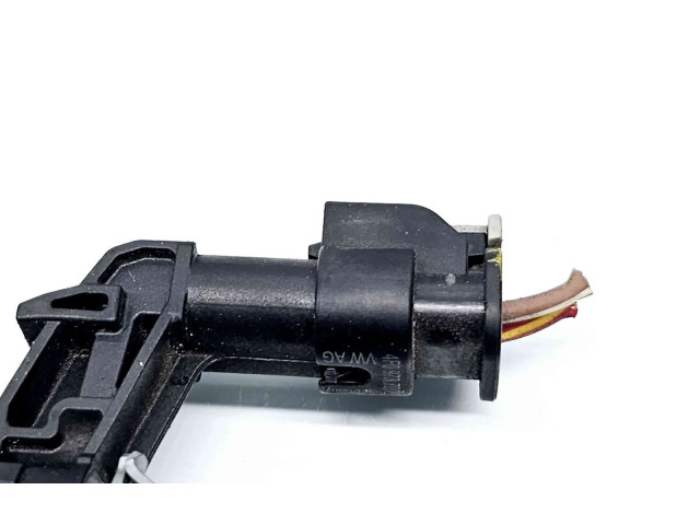 Форсунка 04E906036AT Skoda Fabia Mk3 (NJ)