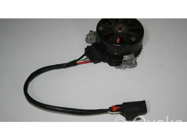 Вентилятор радиатора     8617086    BMW M3 F80 