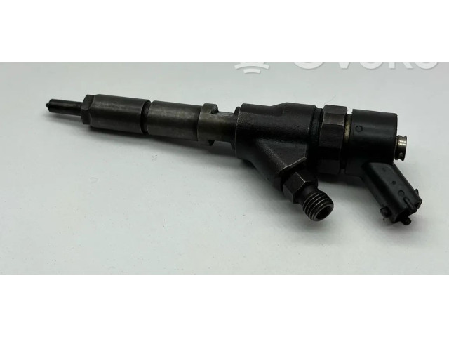 Форсунка 0445110, 044    Peugeot 406   