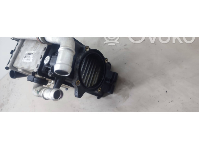 Радиатор интеркулера A1770902501, HP379002   Mercedes-Benz  S W222  2013 -  года