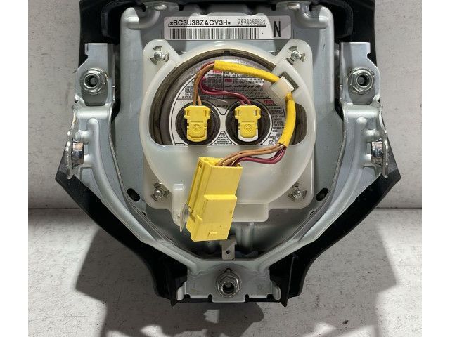 Подушка безопасности водителя    Mitsubishi Outlander