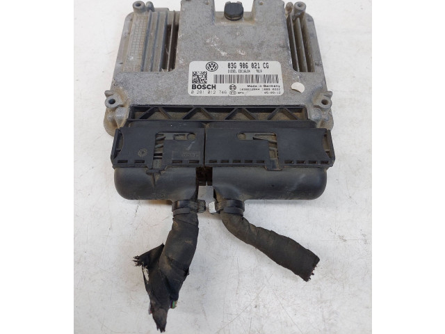 Řídící jednotka 03G906021CG, 1039S12044 Volkswagen Caddy 2005