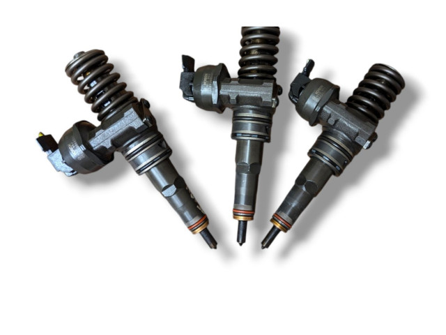 Форсунка 0414720215, 038130073AG Skoda Fabia Mk2 (5J) BNV