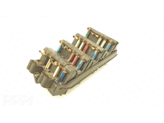 Pojistková skříňka 1245402050 Mercedes-Benz E W124 1987