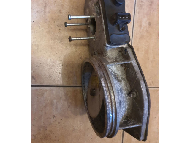 Vstřikovací lišta 034133353C, 0438121049   Audi 100 200 5000 C3     