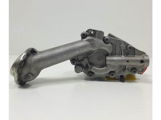 Масляный насос  K9K666 150003395R  Dacia Duster 1.5